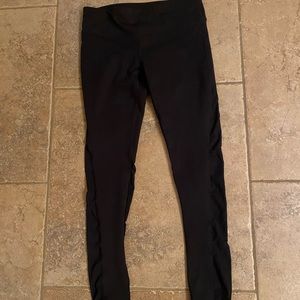 Black mesh Fabletics leggings